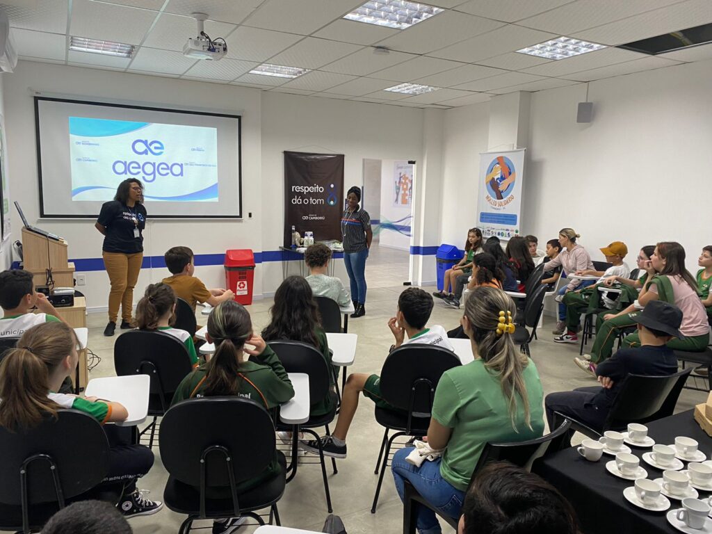 Programa Portas Abertas reúne mais de 970 pessoas em visitas guiadas, durante o último ano