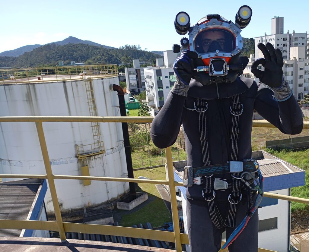 Com tecnologia subaquática, concessionárias Aegea SC promovem a limpeza dos reservatórios